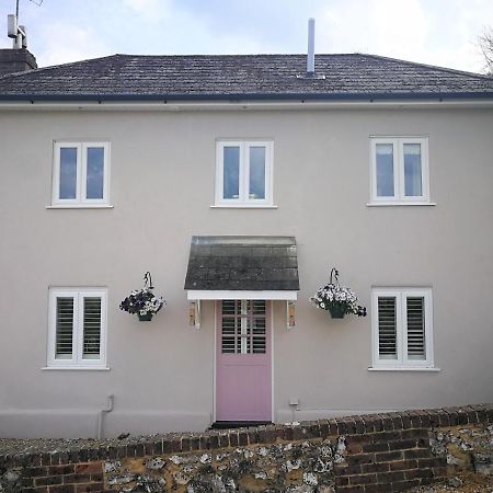 Staggs Cottage Andover Exterior photo